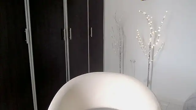 Darlyn big online show from November 2025 07:13:01 PM