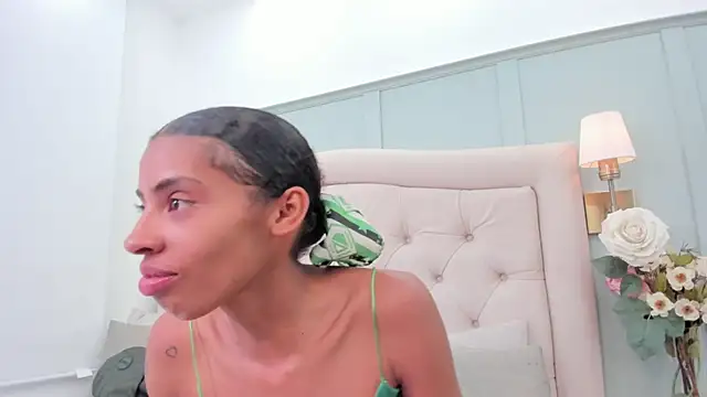 sarah ashbourne online show from December 2025 02:55:01 PM