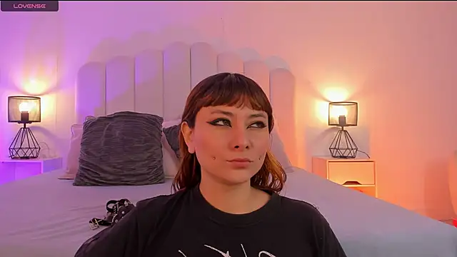 raven black  online show from November 2025 12:48:01 PM