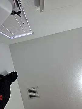 lucho8690 online show from October 2025 12:00:02 PM