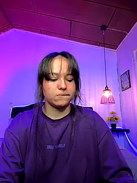 Eymmy 24 online show from October 2025 11:37:02 PM