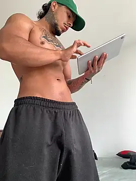 DeimonOficial online show from October 2025 08:35:01 PM