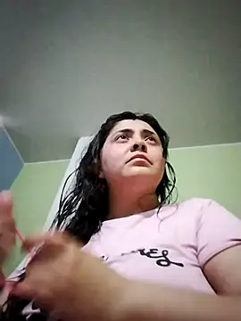 TifanyAmazinng online show from September 2025 10:21:01 PM