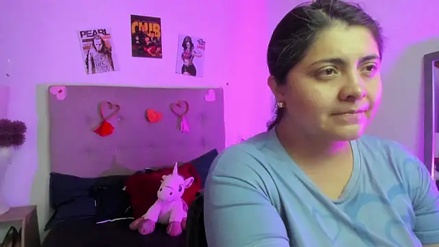 TifanyAmazinng online show from February 2026 12:33:02 PM