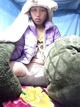 PhamPm70 online show from December 2025 09:56:01 PM