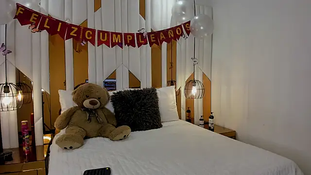 Snapshot of ValeriaPrado chatting on November 2025 09:24:02 PM ValeriaPrado online show from November 2025 09:24:02 PM