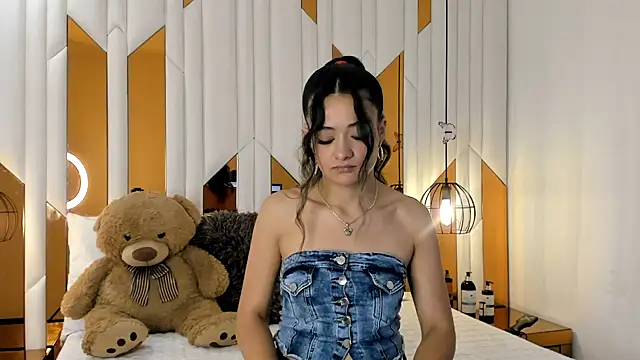 Snapshot of ValeriaPrado chatting on December 2025 08:15:01 PM ValeriaPrado online show from December 2025 08:15:01 PM