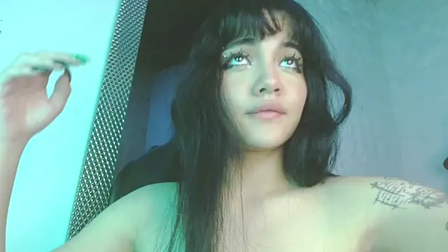 Snapshot of Darky_Doll chatting on October 2025 03:47:02 AM Darky Doll online show from October 2025 03:47:02 AM