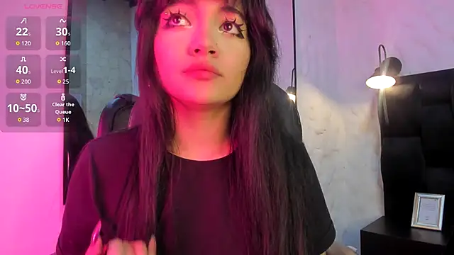 Snapshot of Darky_Doll chatting on November 2025 08:14:01 PM Darky Doll online show from November 2025 08:14:01 PM