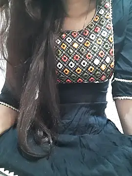 Aarti-kumri online show from April 2026 06:55:02 PM