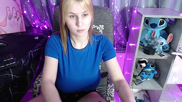 Snapshot of RoyAngela chatting on February 2026 03:45:01 AM RoyAngela online show from February 2026 03:45:01 AM