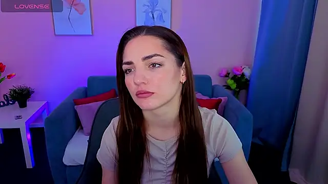 MyEllaLuvs online show from September 2025 01:38:01 PM