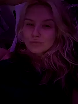 EileenKenner online show from October 2025 08:54:02 PM