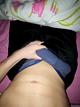 NonDirloAllaMamma online show from December 2025 08:47:01 PM