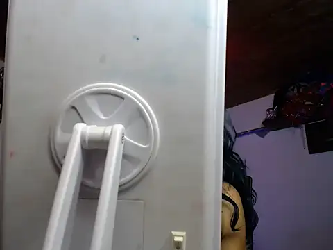 sashastarfire online show from November 2025 11:14:02 PM