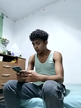 Manuel Mateus1 online show from October 2025 01:03:01 AM