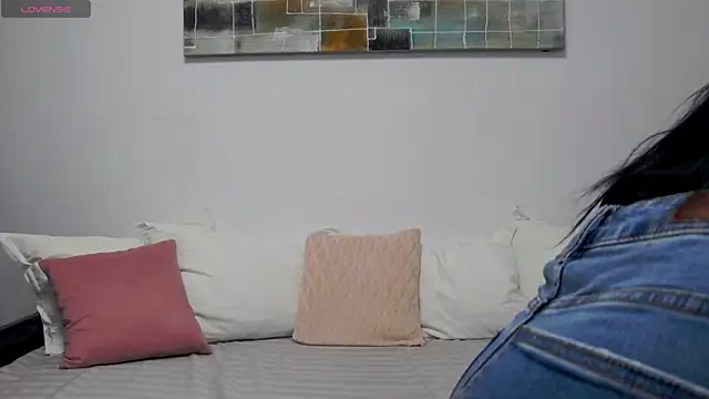 LadyLiia online show from December 2024 11:00:01 AM