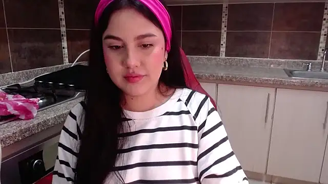 ValentinaMillers  online show from February 2026 01:01:02 PM