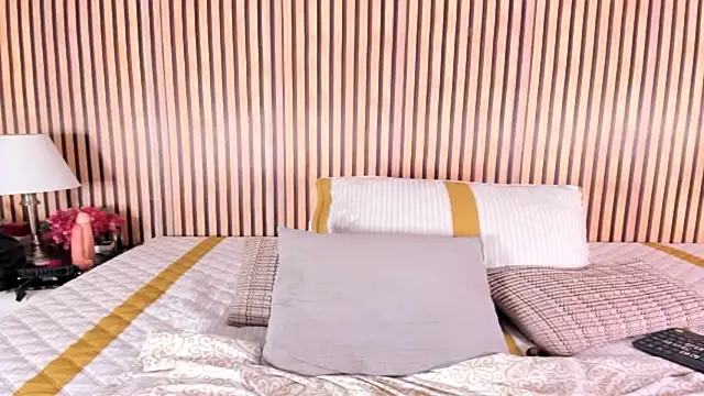 keeyla stone online show from October 2025 10:22:02 PM