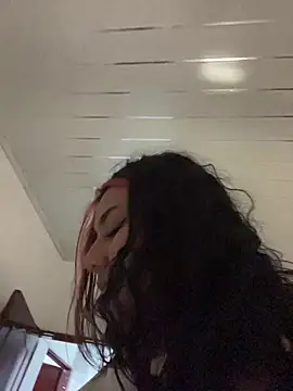 Nicky-222 online show from October 2025 02:01:02 AM