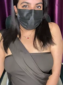 Snapshot of best_couple19 chatting on February 2026 06:01:02 PM best couple19 online show from February 2026 06:01:02 PM