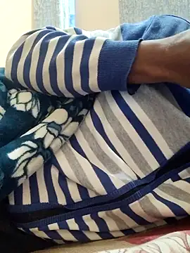 INTERNATIONAL0001 online show from November 2025 01:15:01 AM