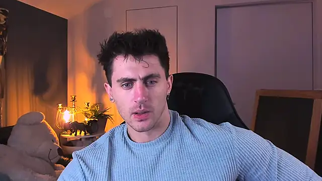 Oscar Miller  online show from October 2025 08:55:02 PM