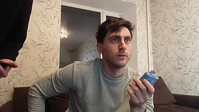 Oscar Miller  online show from November 2025 10:09:02 PM