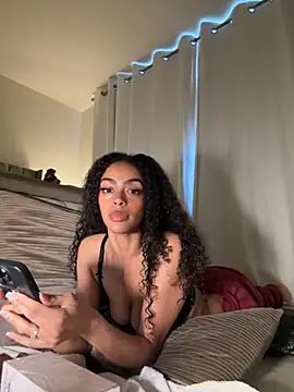 yasmingarcia online show from November 2025 02:28:02 PM