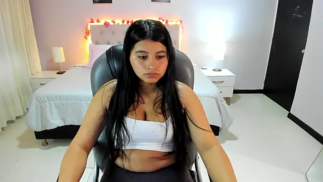 Snapshot of Miss_Cataleya__ chatting on April 2026 11:41:02 AM Miss Cataleya online show from April 2026 11:41:02 AM