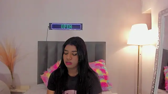 KendraChavez  online show from February 2026 09:02:02 PM