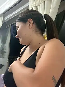 Laia Gomez online show from November 2025 10:59:02 PM