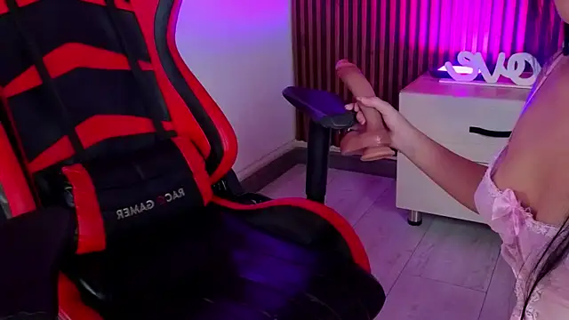 emily vermont online show from January 2026 03:42:02 AM