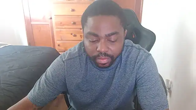 Breadwinnah online show from October 2025 09:31:02 PM