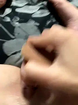 SomeWhatFoxyX online show from October 2025 08:25:01 PM