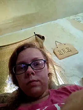 countrymomma online show from September 2025 05:01:01 PM