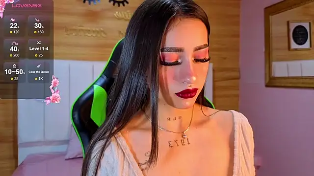 Snapshot of Abril_Velvet_a_ chatting on November 2025 12:41:02 PM Abril Velvet a online show from November 2025 12:41:02 PM