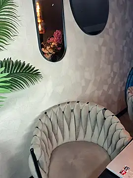 Melody1600 online show from October 2025 07:15:01 PM