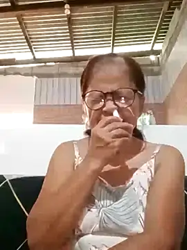 Snapshot of Sweet-Lita50 chatting on September 2025 12:43:01 AM Sweet-Lita50 online show from September 2025 12:43:01 AM