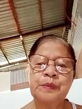 Snapshot of Sweet-Lita50 chatting on October 2025 12:21:02 AM Sweet-Lita50 online show from October 2025 12:21:02 AM