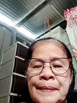 Snapshot of Sweet-Lita50 chatting on November 2025 04:22:01 AM Sweet-Lita50 online show from November 2025 04:22:01 AM