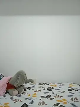 alanastones-19 online show from April 2026 02:47:02 AM