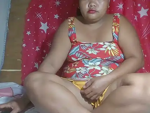 hot mom13 online show from November 2025 05:06:01 PM