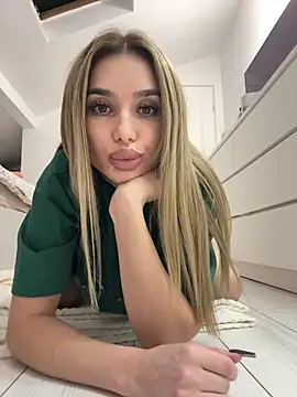 KaseyQuinn  online show from November 2025 10:35:01 PM