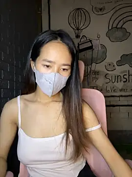 TiNa 04 online show from September 2025 06:22:02 PM