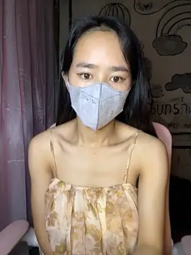 TiNa 04 online show from October 2025 10:40:01 PM