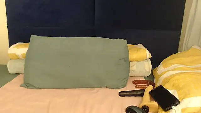 Sexy-Momo online show from December 2025 07:54:02 PM