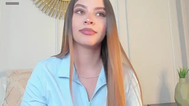 Snapshot of CharlotteBrownn_ chatting on July 2026 01:01:02 AM CharlotteBrownn online show from July 2026 01:01:02 AM