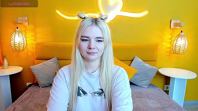 RuthBryant online show from October 2025 01:16:02 AM