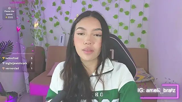 Ameliiaa tay online show from September 2025 11:55:01 AM